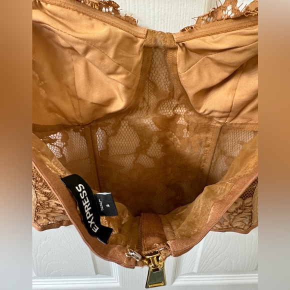 Express Allover Lace Strapless Corset Bustier Tube Top Sz 2 - Picture 3 of 4